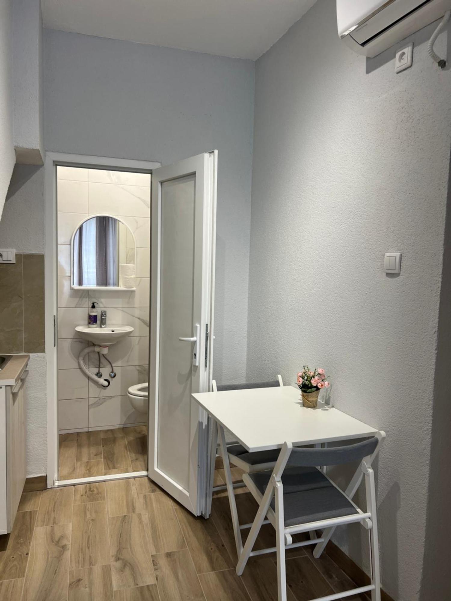 Apartments Astoria Hn Херцег-Новий Екстер'єр фото