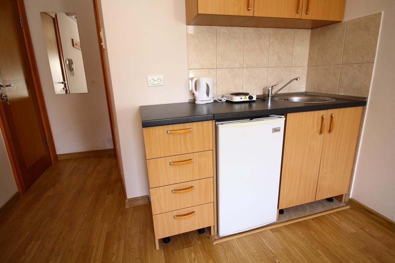 Apartments Astoria Hn Херцег-Новий Екстер'єр фото